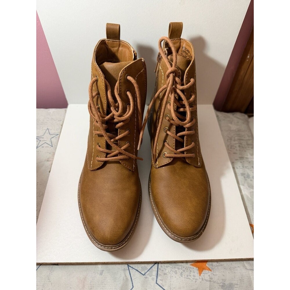 Cliffs by White Mountain Eligible Ankle Lace-Up Zip Boots Tan - Women's SZ 6.5M